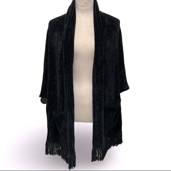 Vintage Churchill Weavers Handwoven Chenille Black Fringed Stole Shawl/Wrap - Picture 2 of 3